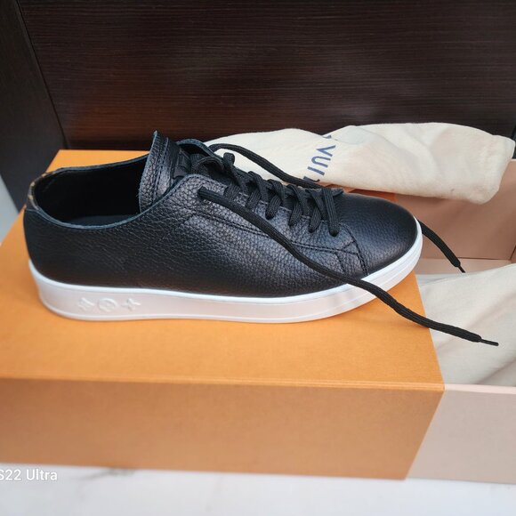 LV (Luis Vuitton) low top men's sneakers (resort sneaker) - Picture 8 of 11